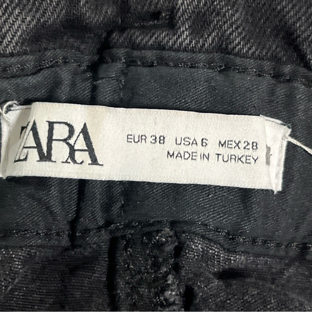 Zara womens jeans high fit, free cut elastic belt, in black Size US 6 EUR 38 - Picture 15 of 16